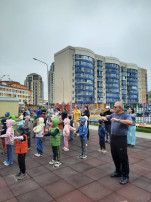 "Здоровье в порядке, спасибо зарядке" "Здоровье в порядке, спасибо зарядке".